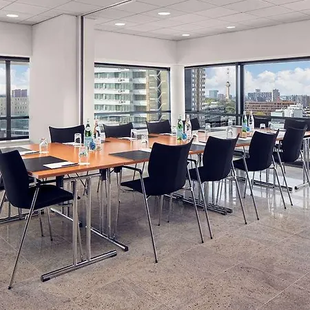 Doubletree By Hilton Centre מלון רוטרדם