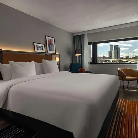 מלון Doubletree By Hilton Centre רוטרדם